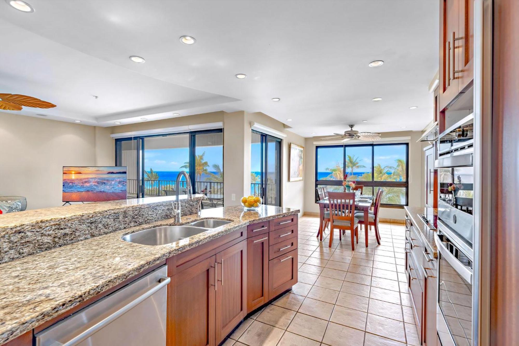 The Kaanapali Alii By Maui Resort Rentals Лахайна Экстерьер фото